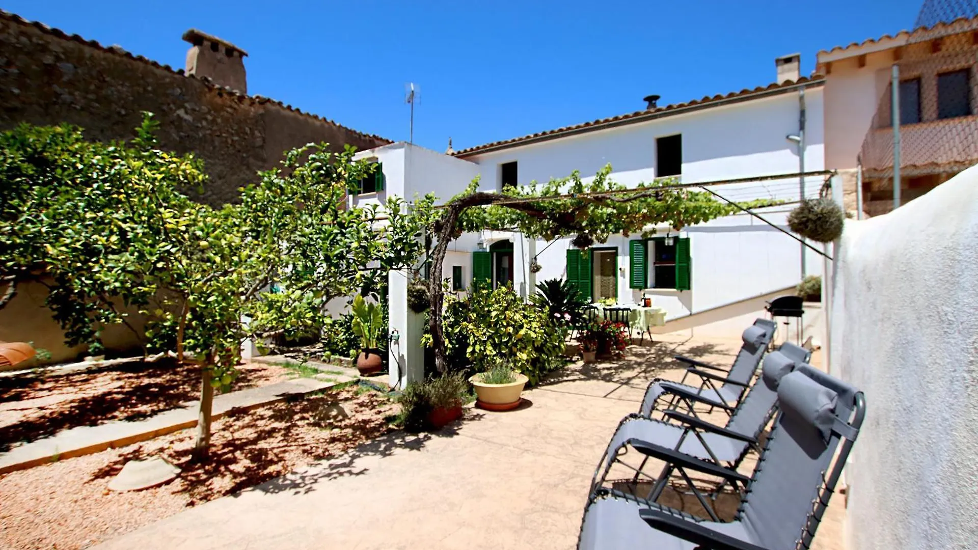 Sant Cosme House By Slow Villas location
